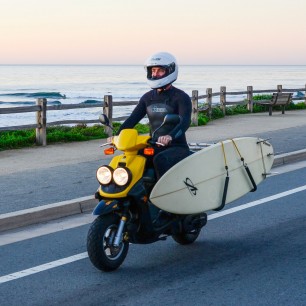 Racks Surf Shortboard pour Moto - Moved By Bikes 