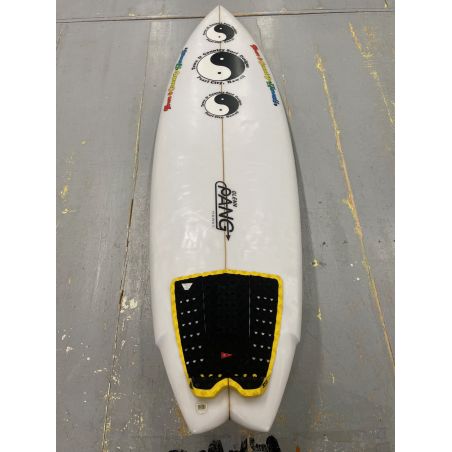 Surf Tawn and Country 5'11 + Fins